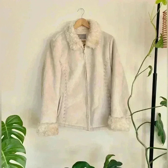 VINTAGE | Faux Fur and Suede Cream Coat - Picture 1 of 5